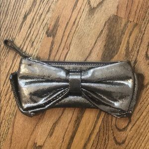BOW front kate spade clutch